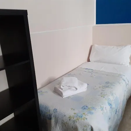 Gira Casa de hóspedes
