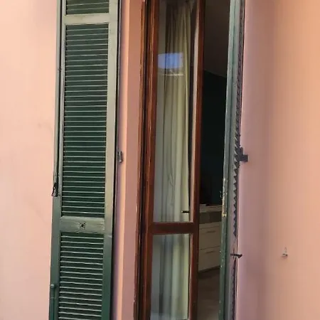 Gira Casa de hóspedes Como