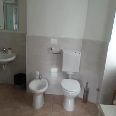 Gira Casa de hóspedes
