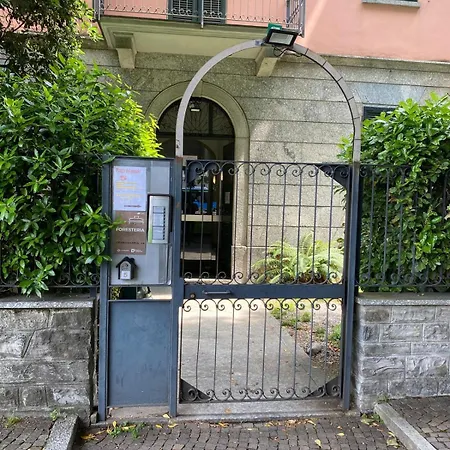 Gira Côme